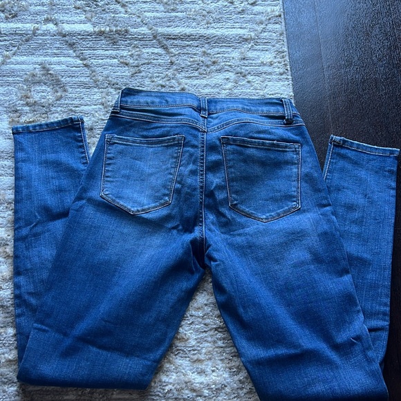 Skinny jeans, like new, only worn once. - Picture 3 of 3